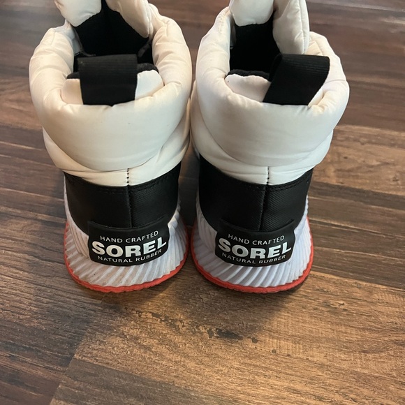 Sorel waterproof Out N About Sneaker - Picture 3 of 4